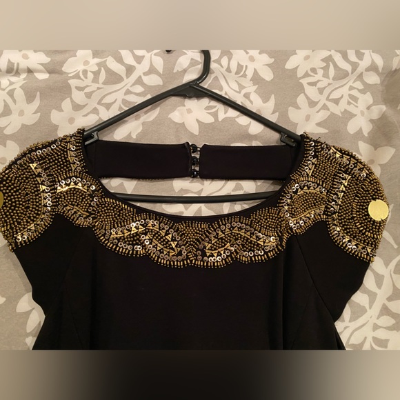 Fully lined black cocktail dress with gold beading - Picture 7 of 7